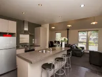 The Claremont Motel Hotels in Greytown