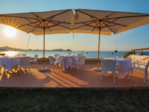 法布里西亞酒店 厄爾巴島酒店