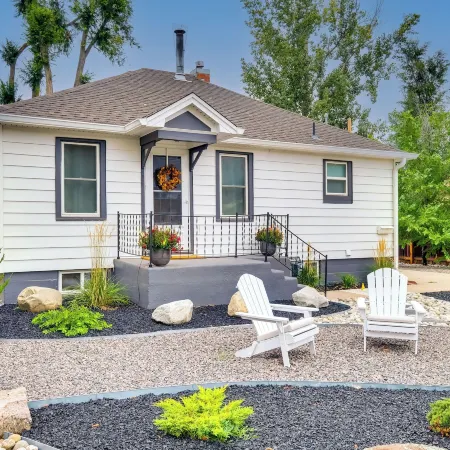 Loveland Retreat w/ Bicycles, Deck & Fire Pit!