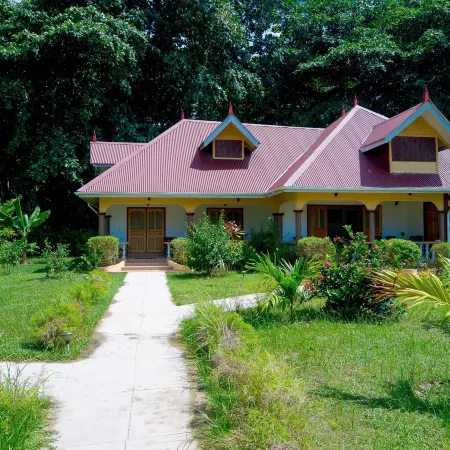 Zerof Self Catering Apartments