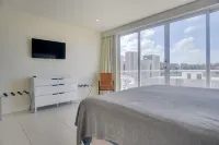 Palm Beach, Las Islas Condo # 8