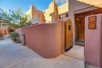Luxury Condo in the Heart of Santa Fe: Corazon 32 - Condos