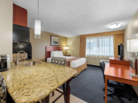 Best Western Cascadia Inn Hotels in Everett