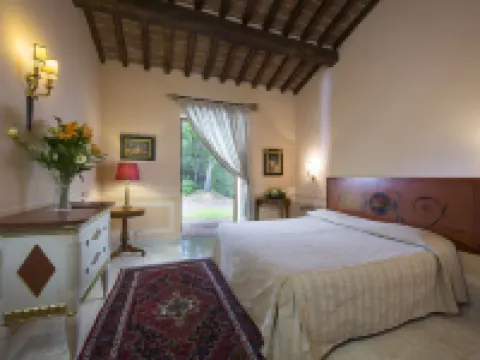 Il Piccolo Castello Hotels in Monteriggioni