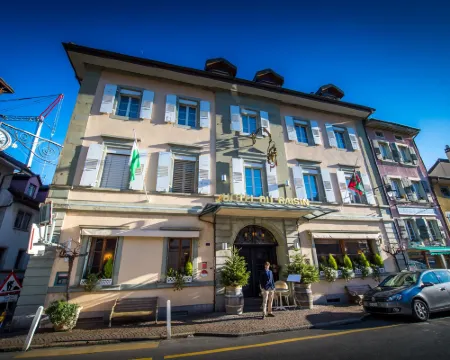 Auberge du Raisin Hotels in Cully