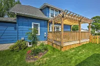 'Ania's Retreat' w/ Deck: Walk to Lake Michigan! - Pet Friendly