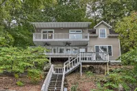 Private Dock! Waterfront Group Haven in Camdenton - Country Houses