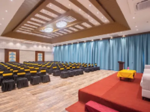 Regenta Resort & Spa By Riverside, Chitwan Hotels in Chitwan