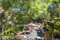 Spacious Mediterranean 5-bedroom house with AC, WiFi in marvelous Los Angeles