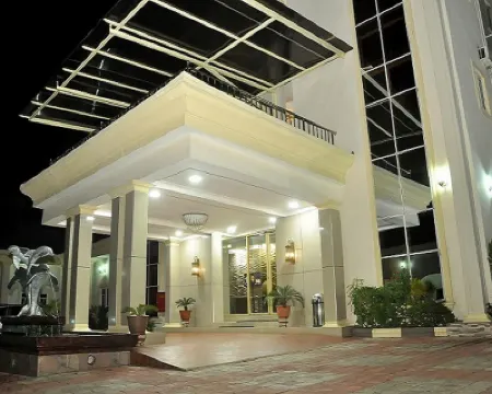 Helena Haven Hotels のホテル