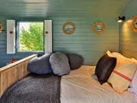 'Susanna' Poachers Hut - 4-Star