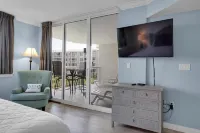 Destin West Bayside Heron 507- A Wave from It All