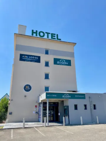 AKA Lodge Lyon Eurexpo Arena Stadium