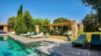 Domaine Pozzo di Mastri Hotels in Figari