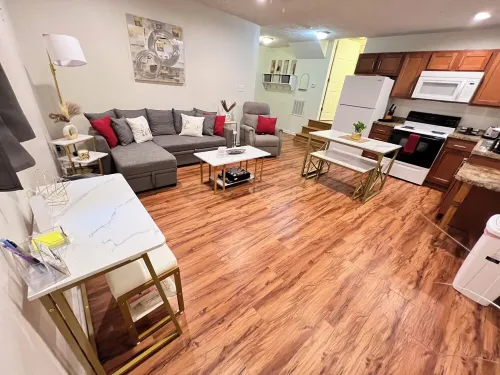 Charming Apartment in CrossLanes Hotels in Cross Lanes