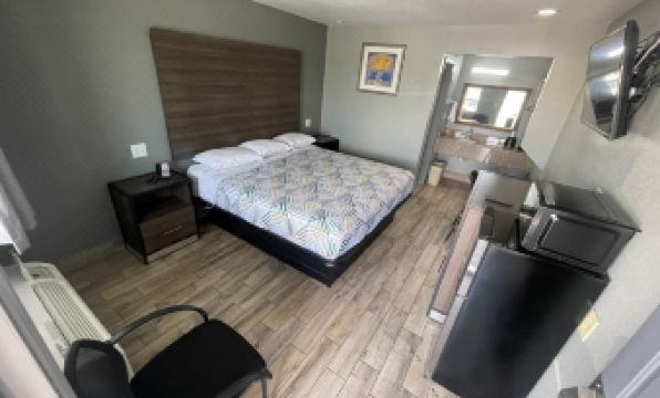 Gateway Motor Inn