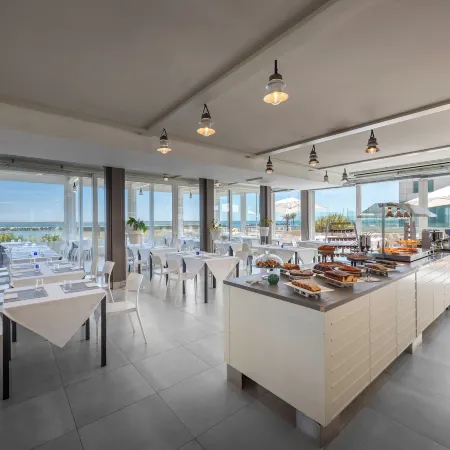 Nautilus Family Hotel