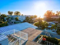 Ami’s Largest Rental, Large Pool & Waterfall, Spa, Golf Cart, Rooftop Deck.