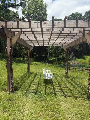 Romantic Farm with Beautiful Views Close to Nashville in Lebanon Tennessee