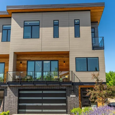 Millpointe Main 3.0 - Luxury Meets Location: Sauna, Cold Plunge, Concerts nearby