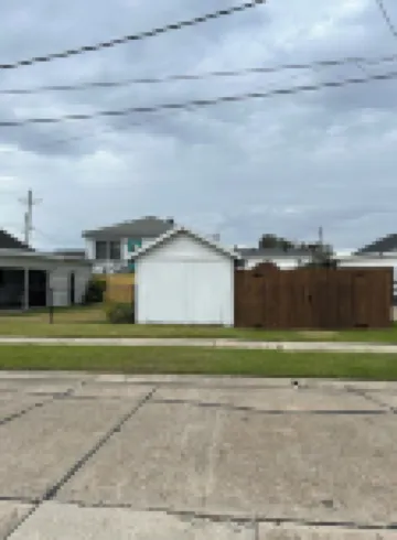 Charming 3-bedroom house with AC, WiFi in serene Houma