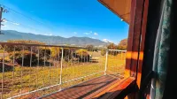 Mountain Creek Motel Bar & Restaurant - Mountain view