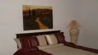 Beautiful Gated Community Where You Can Go Fishing, Walking, Running & Bicycling Hotels in Menifee