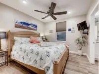 NEW-Gorgeous Sunsets on The Strand-3 bed-3.5bath Hotel in zona Buena Vista Audubon Society & Nature Center