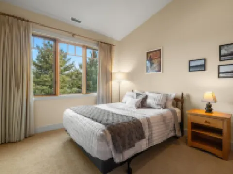 三姐妹步行至市中心姐妹鎮 姊妹城酒店