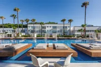 So Nice Club Resort - Private Pools