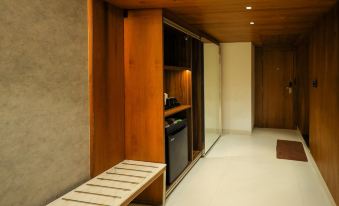 Royal Plaza Suites by Rak Rooms, Mangaluru