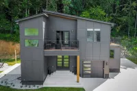Modern Center Hill Lake Getaway, Views + Firepit - 4-Sterne