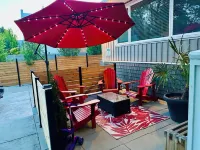 Home Close to Beach and Downtown. Licensed short term rental. Hotel a Central Okanagan