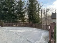 SkiView Cabin - 4BR, Cozy and Modern ~ Sleeps 10