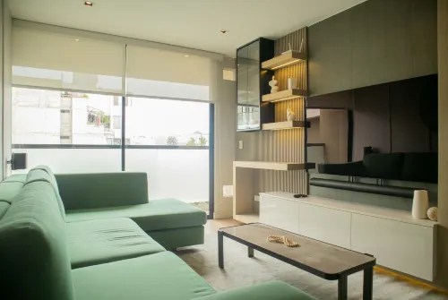 w Flawless 3BR w Balcony in Miraflores