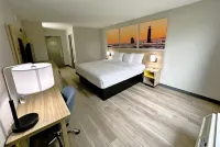 Days Inn by Wyndham Holland Hotels in Holland