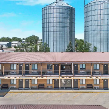 Hansen Inn and Cabins