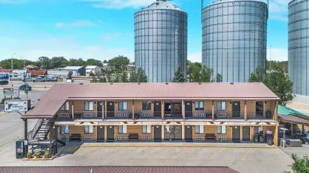 Hansen Inn and Cabins Отели рядом с достопримечательностью «Делта-09 Минатман Миссил Сило»