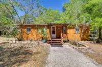Fire Pit & Boat Dock: Peaceful Dunnellon Cabin! - Alojamientos