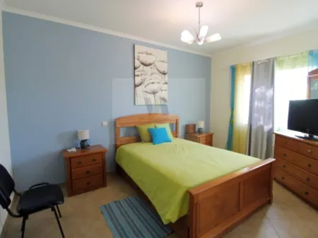 Huge Villa near Albufeira and Silves Отели в г. Силвиш