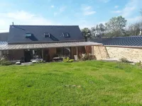 Maison Bretonne Avec Grand Jardin Proche des Plages et Surf. Animaux Acceptés Hotel a Ploneour-Lanvern