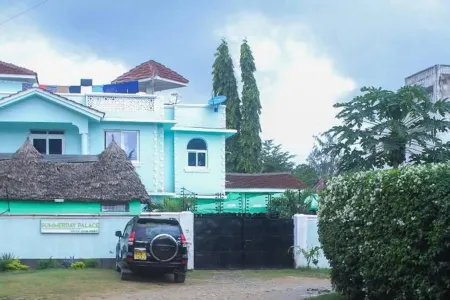 SUMMER DAY APARTMENTS