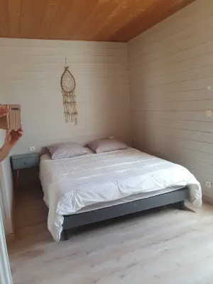 Longère (farmhouse) on the edge of a forest facing the cycle path