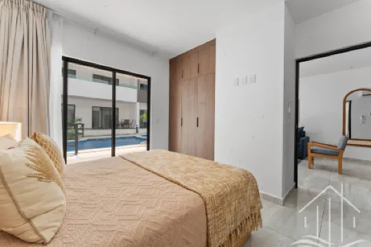 New-Promo-2 Queen Beds-Near Beach-Poolside-Sleep 6