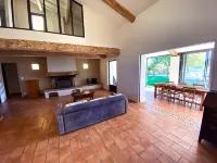 Villa Avec Piscine et Grand Jardin Proche Centre Ville