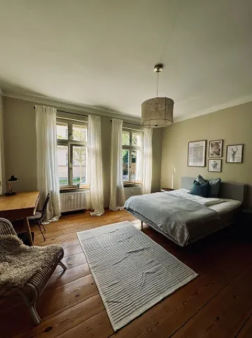 Beautiful apartment in a quiet location with good connections to Potsdam and Berlin