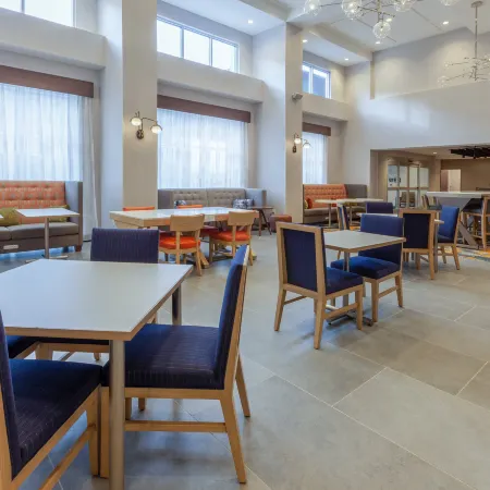 Hampton Inn and Suites by Hilton Bloomfield Hills Detroit