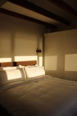 Design house overlooking harbor, 5-minute walk from the beach 국제형사재판소 주변 호텔