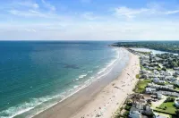 Ocean Boulevard North, 3 min walk to beach!