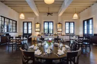 Mahogany Bay Resort & Beach Club, Curio Collection by Hilton - فطور